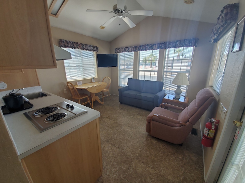 Voyager Resort Inn 21/41