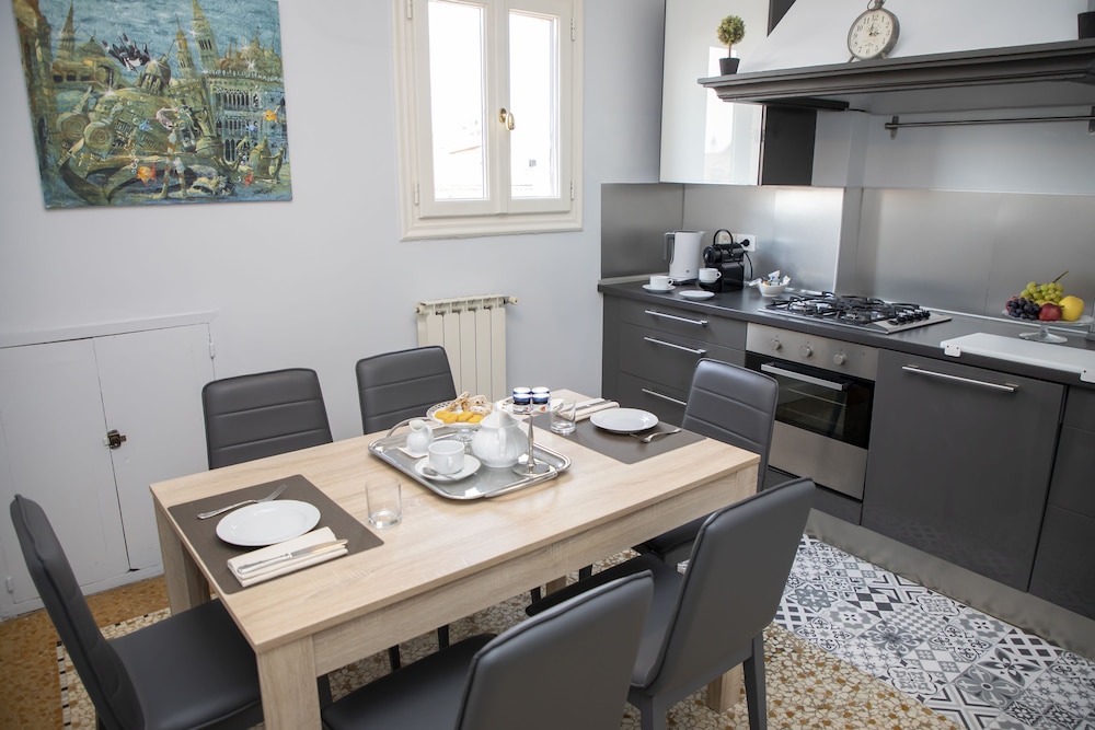 Hotel Palazzo Paruta 36/49