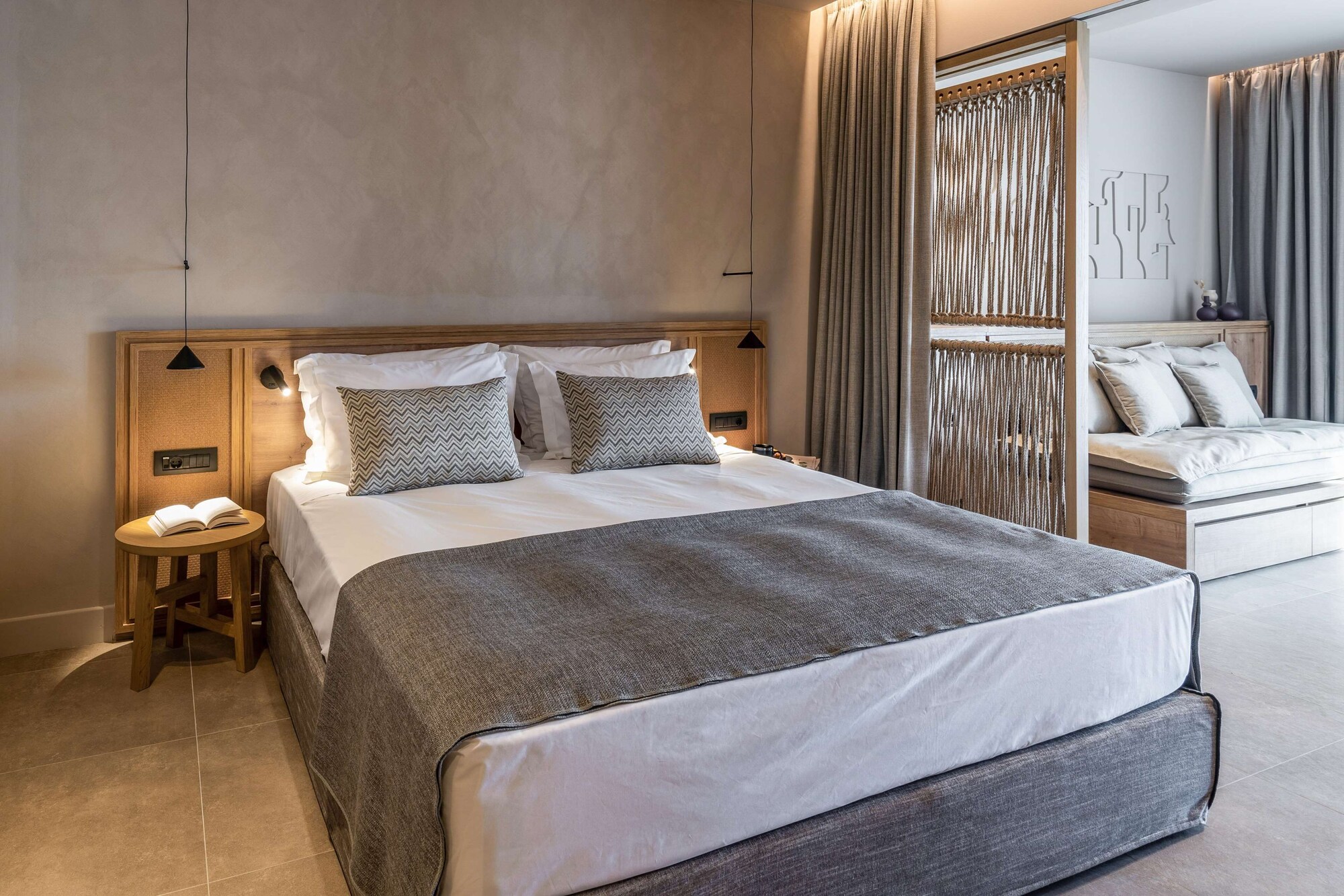 Open Plan, Suite, Sea View