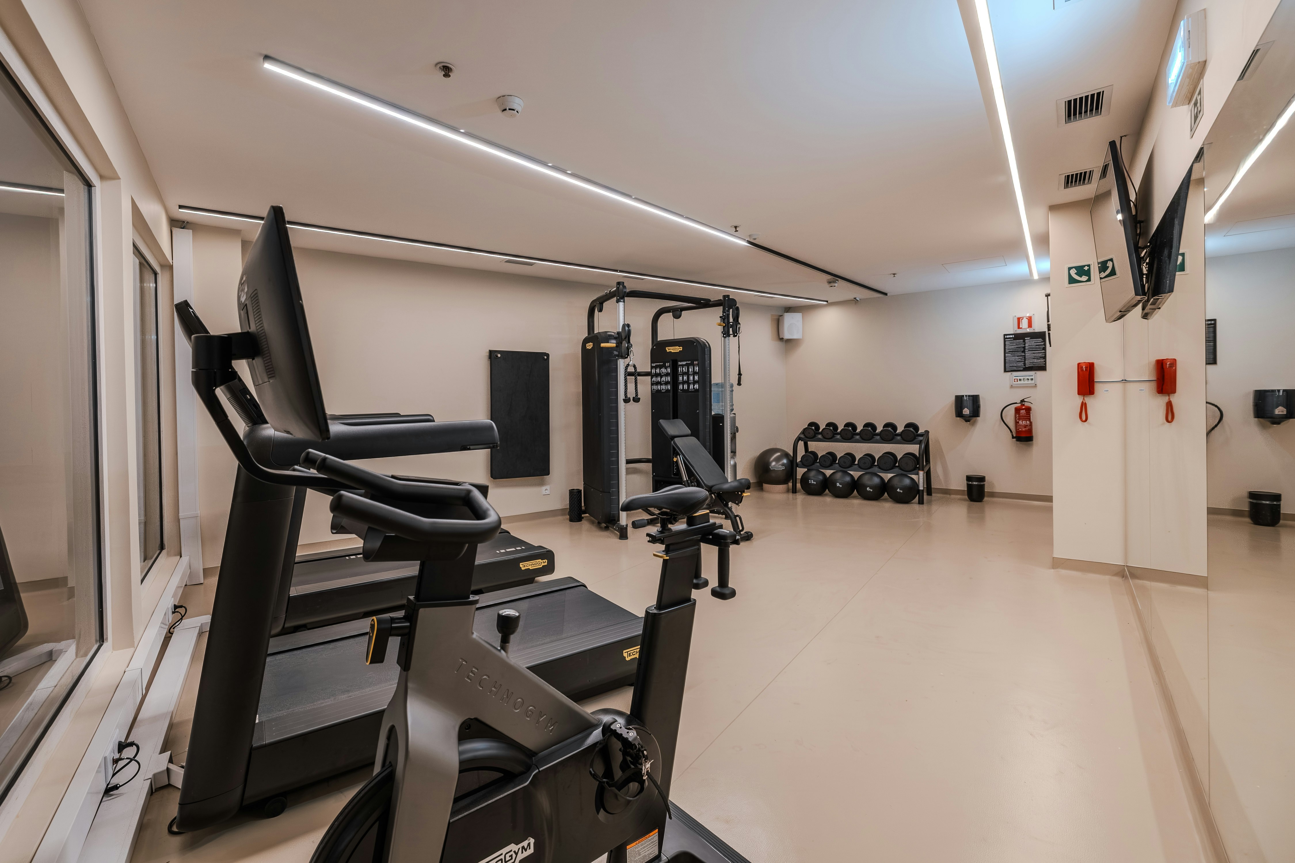 Cenica Porto Hotel, Curio Collection by Hilton 31/57