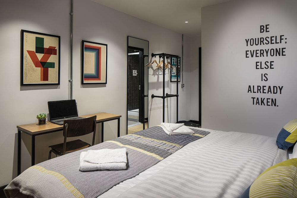 Jacobs Inn Hostel 23/65