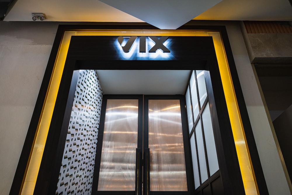 VIX Bangkok @ Victory Monument 15/36