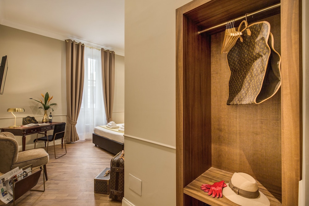Charme Spagna Boutique Hotel 60/77