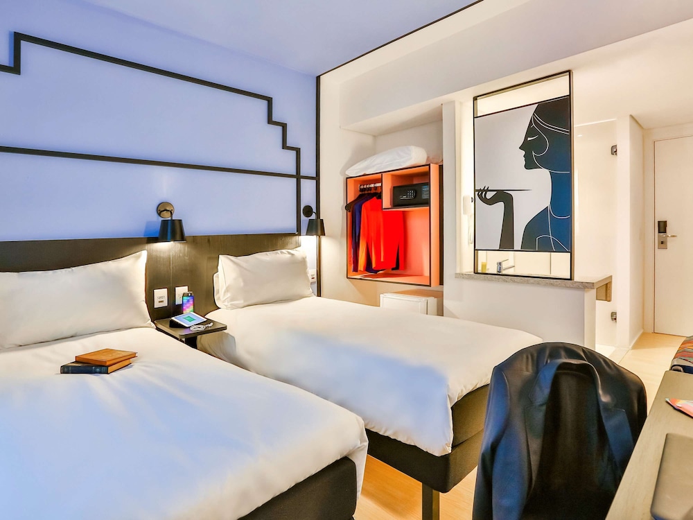 Apartment, Twin Beds