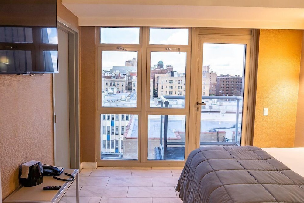 Hotel Moca NYC 34/45