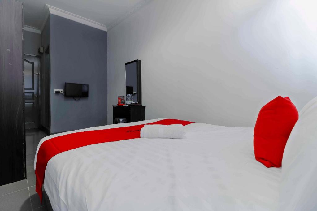 Reddoorz Plus Near Batam City Square 17/29