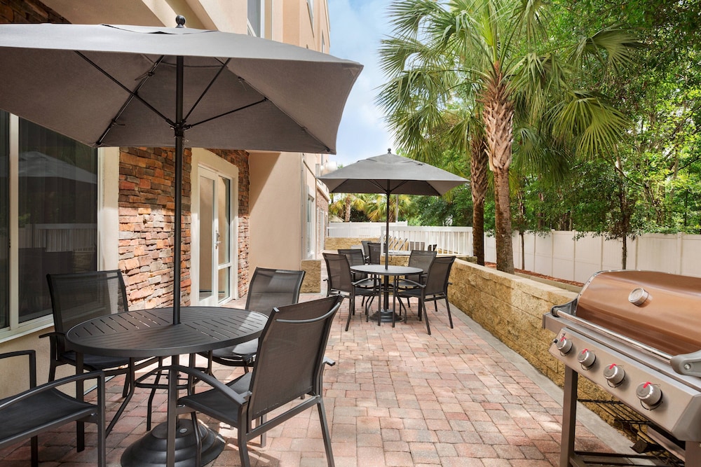 Fairfield Inn & Suites Jacksonville West/Chaffee Point 34/42