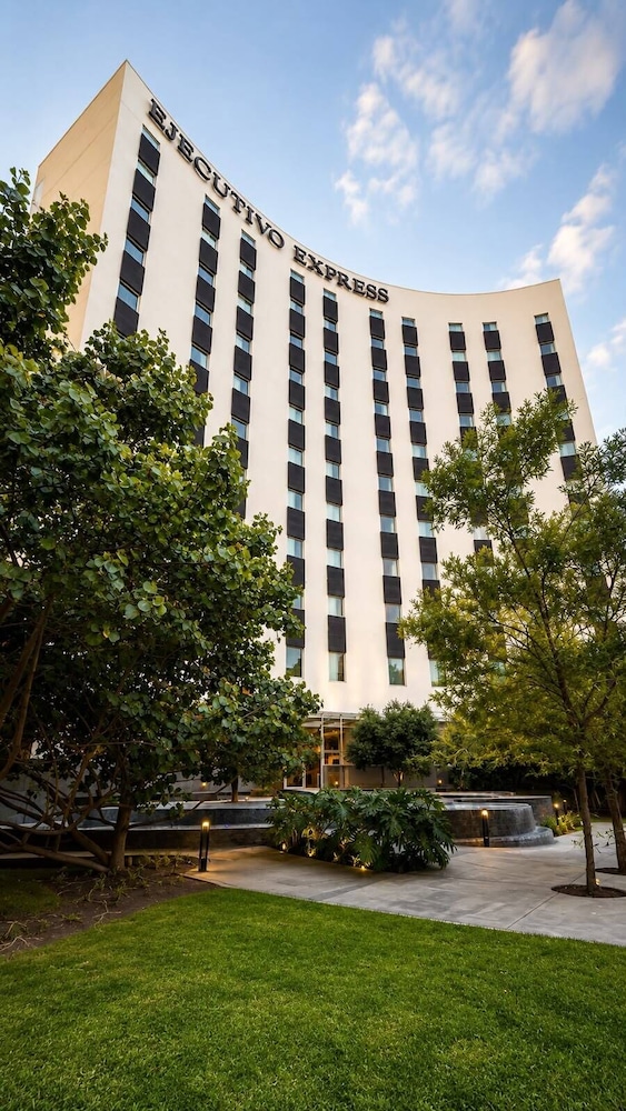 Hotel Ejecutivo Express 73/77