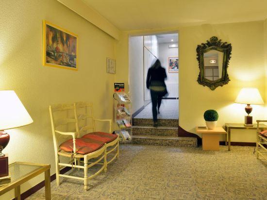 LOGIS AUBERGE DES VIEUX CHENES 12/25
