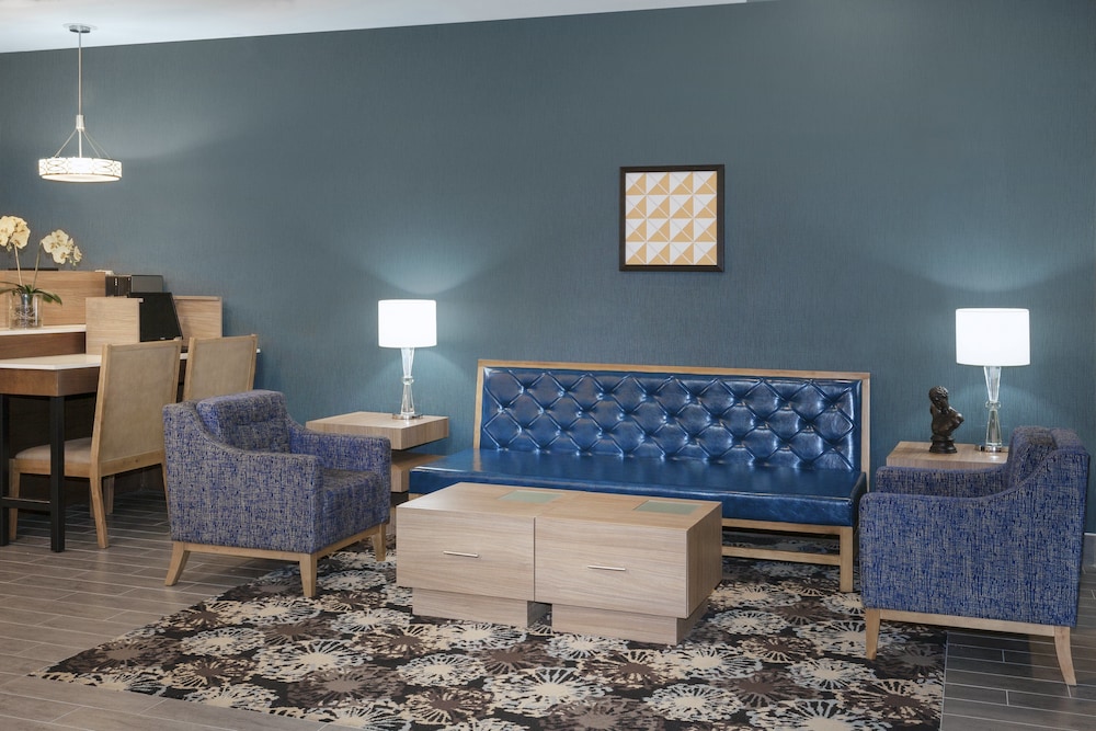 Holiday Inn Express Hotel And Suites Dayton West Brookville 34/46