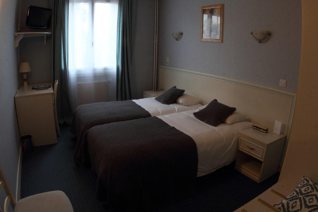غرفة قياسية بسرير مزدوج، HOTEL EMERAUDE 2/5