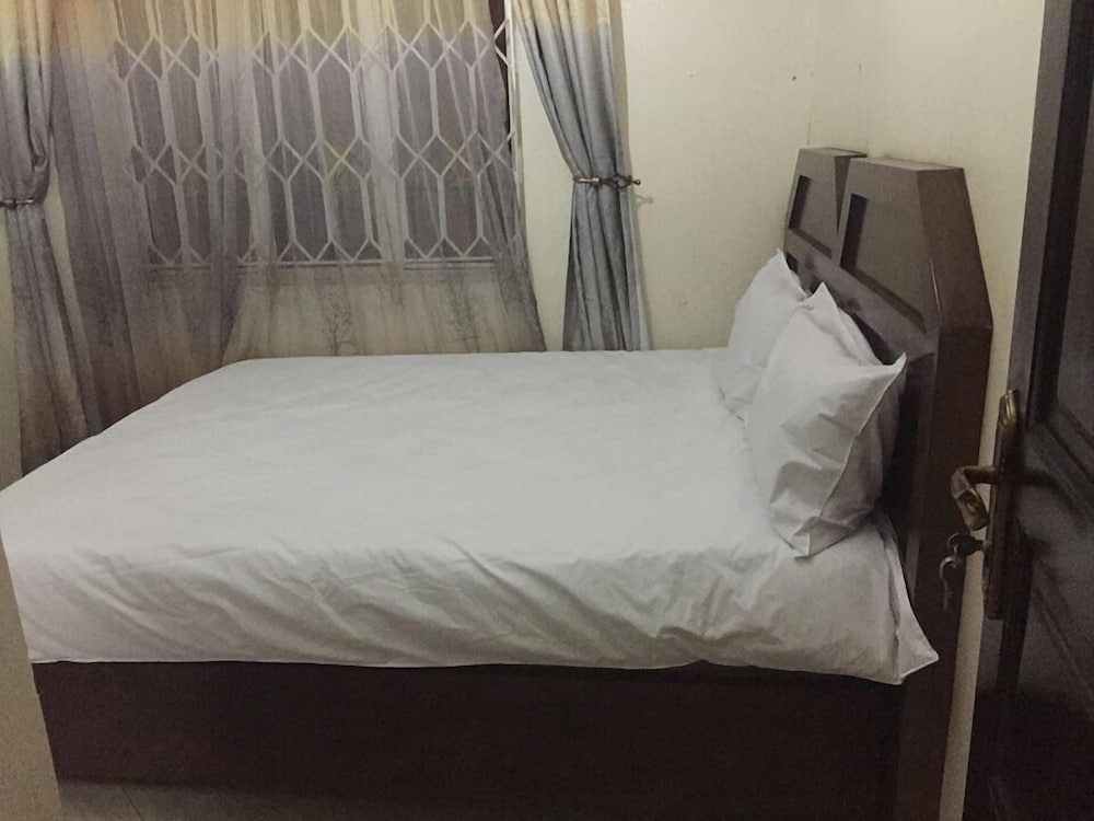 DELUXE, DOUBLE BED