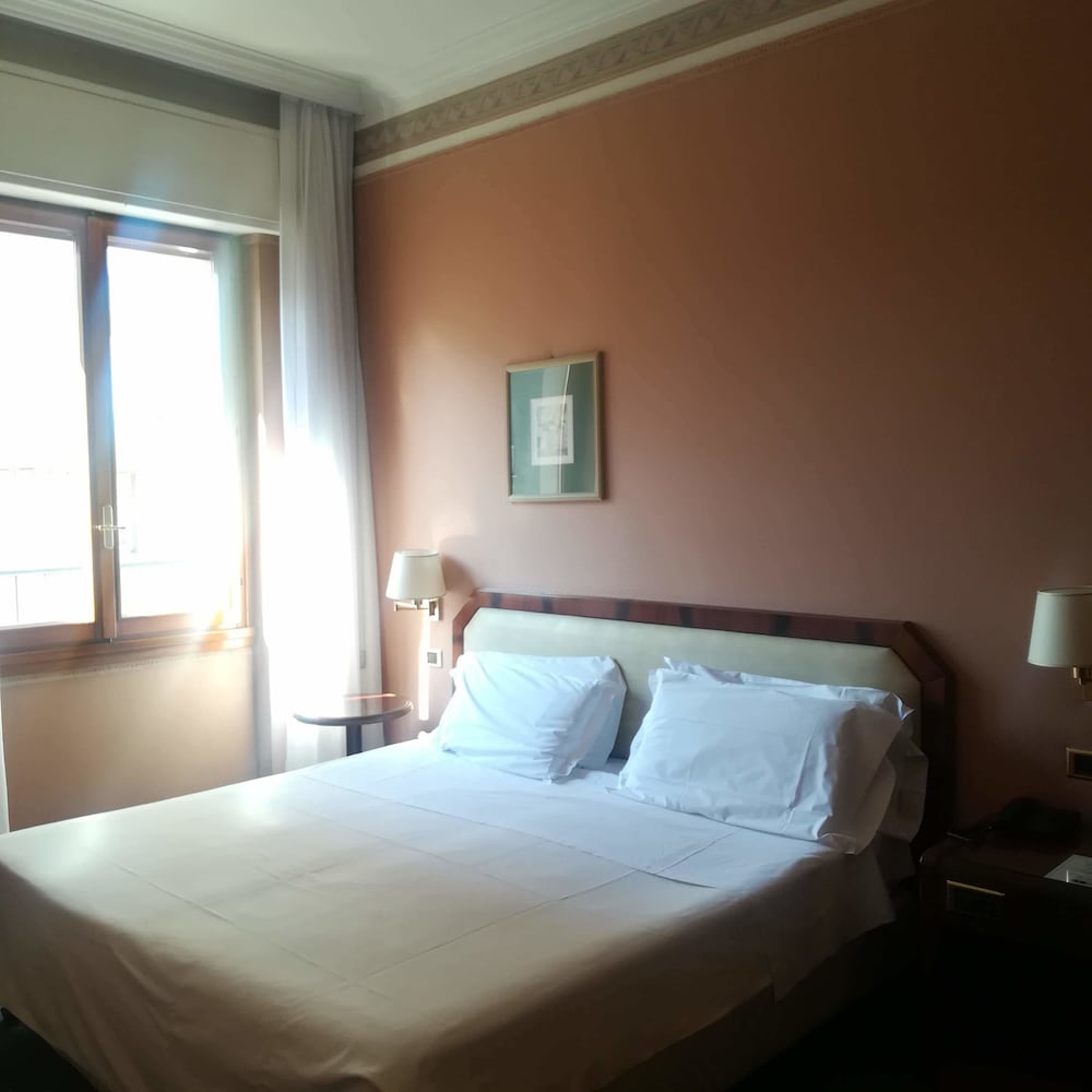 Hotel Bristol Milano 19/69