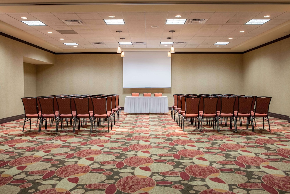 Hilton Garden Inn el Paso University 48/56
