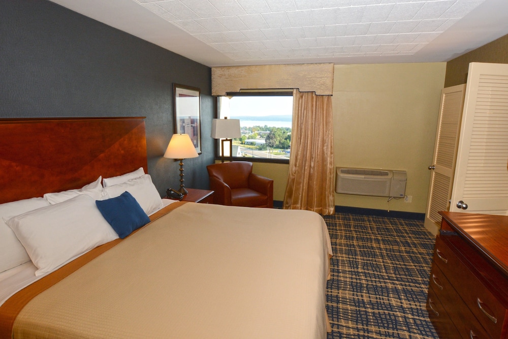Room, King Bed, Bay View