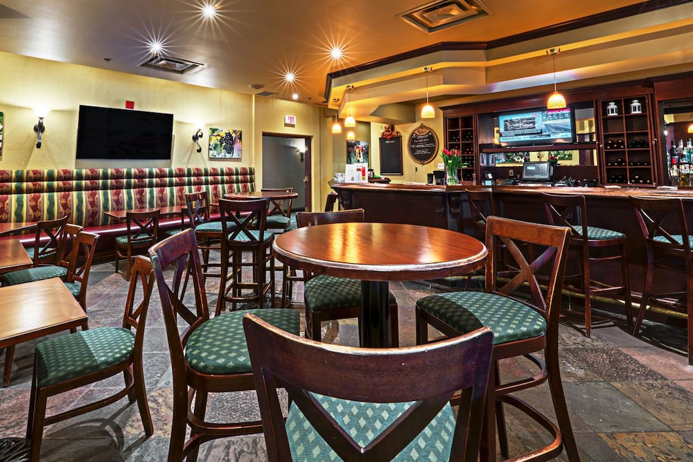 Casablanca Winery Inn 46/66