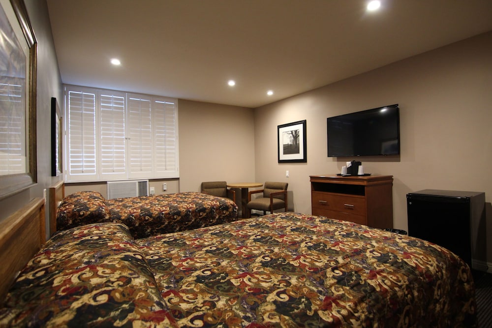 Dunes Inn Wilshire 28/72