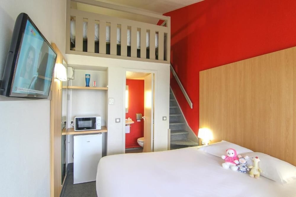 B B Hotel Poitiers 2 9/44