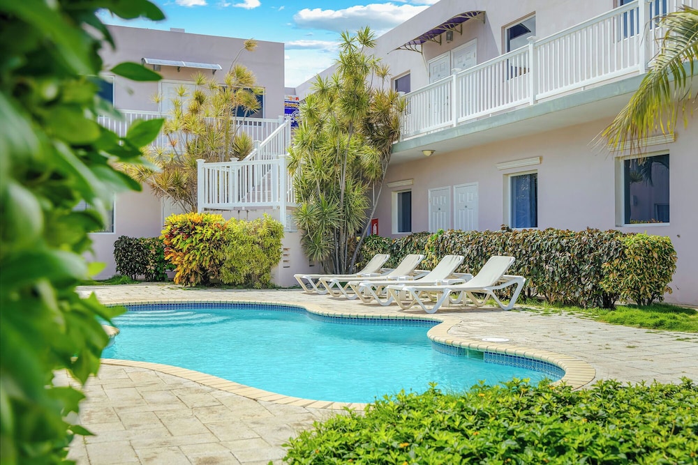 Agua Clara Eco Suites 61/65