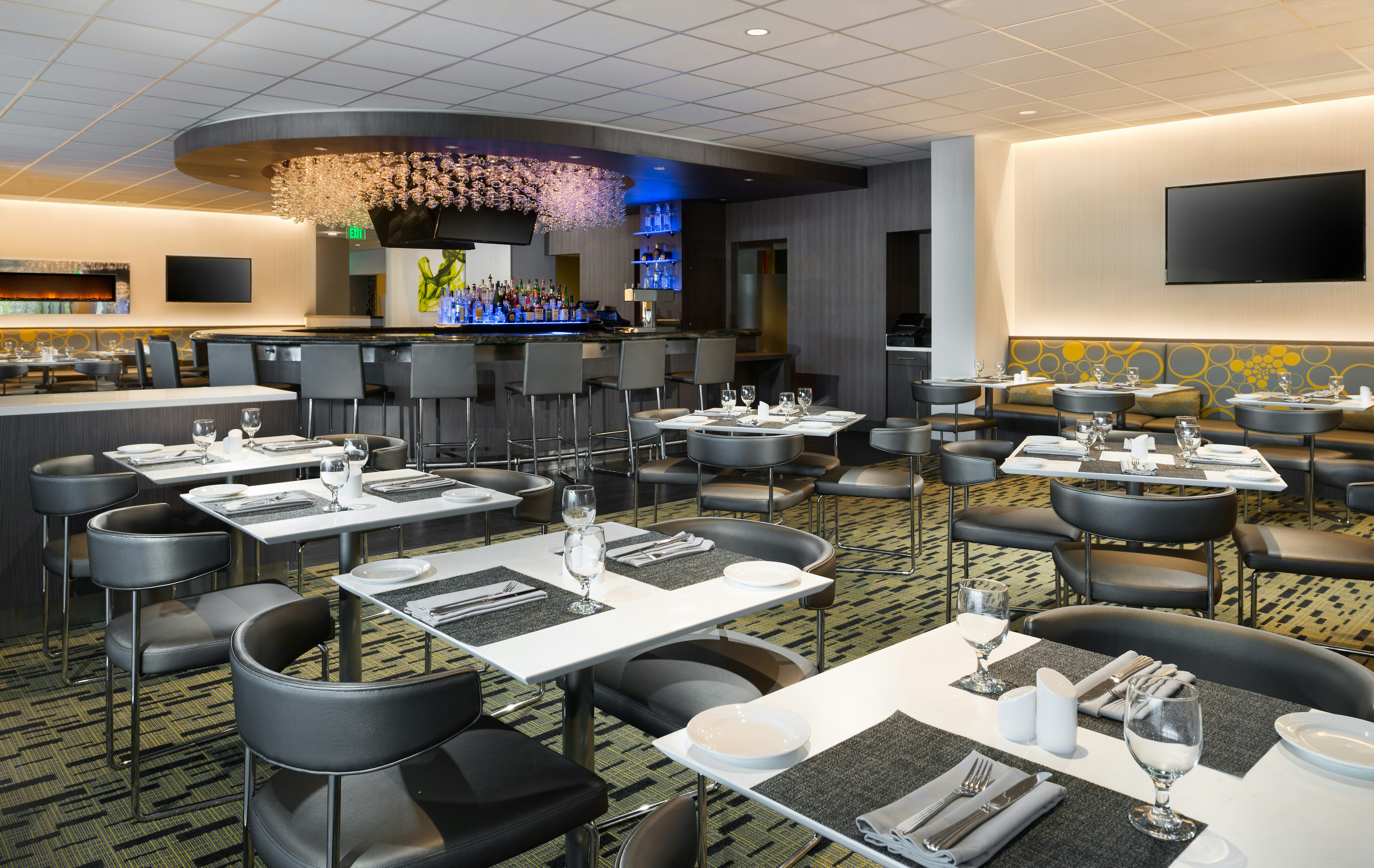 Hilton San Francisco Airport Bayfront 63/69