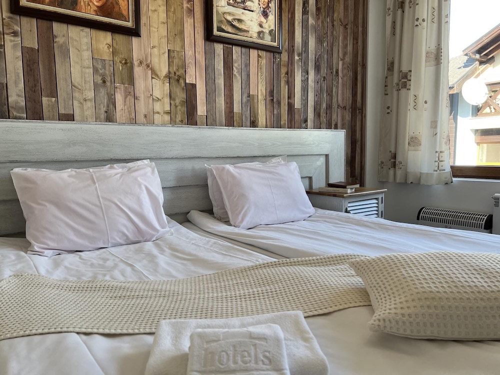 Guest Rooms Granat 43/50