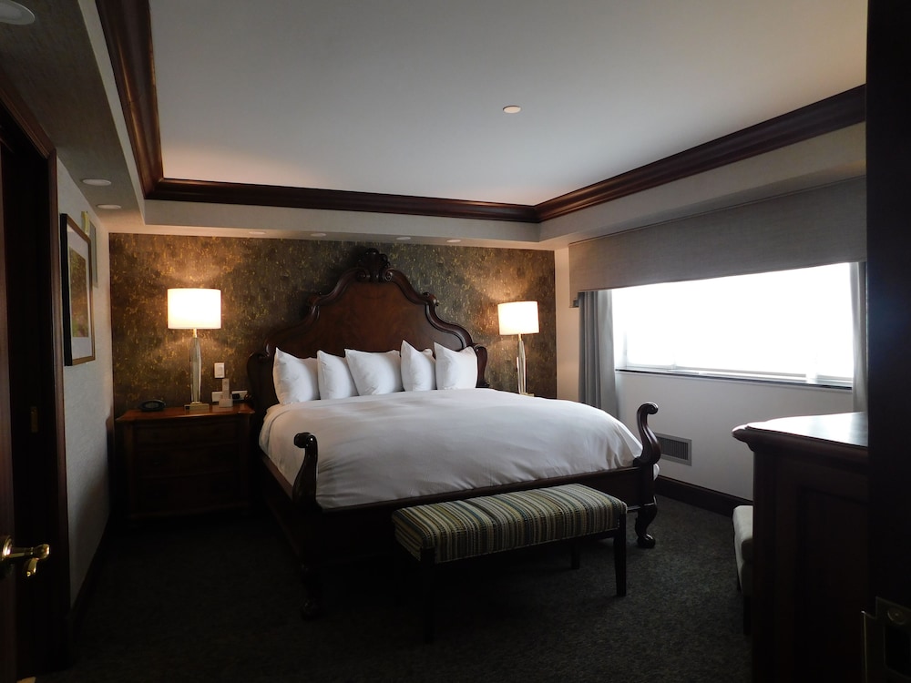 Towers at Kahler Grand Hotel 17/50