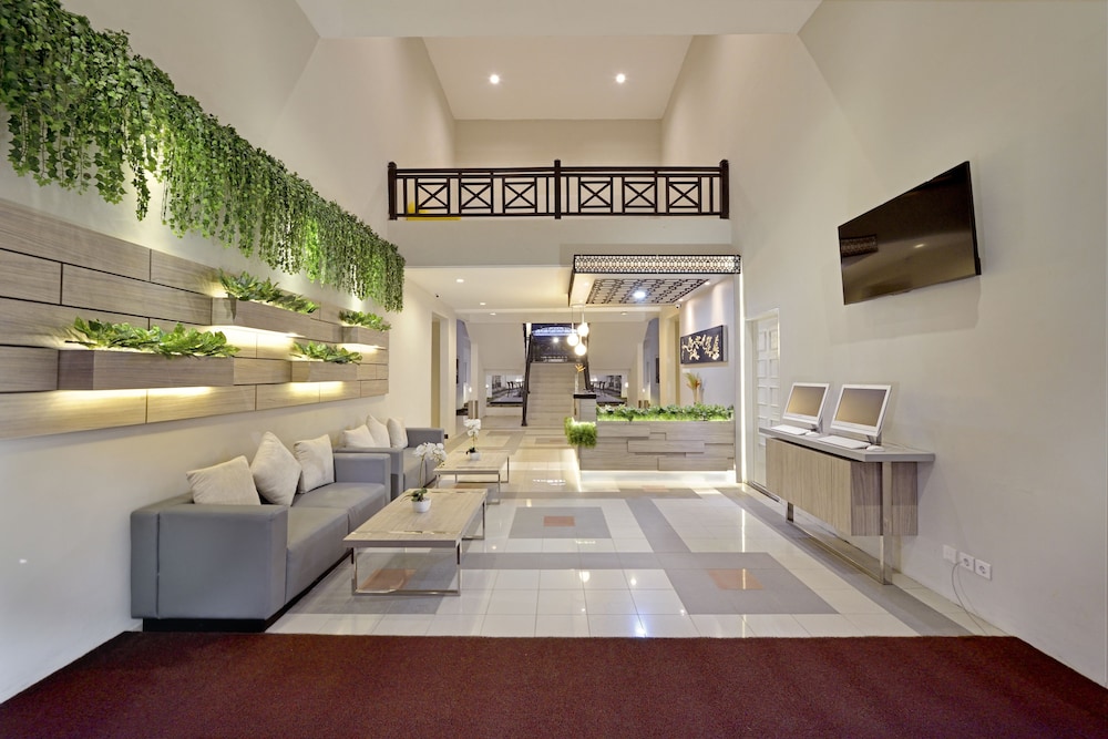 WHIZ PRIME HOTEL DARMO HARAPAN SURABAYA 16/26