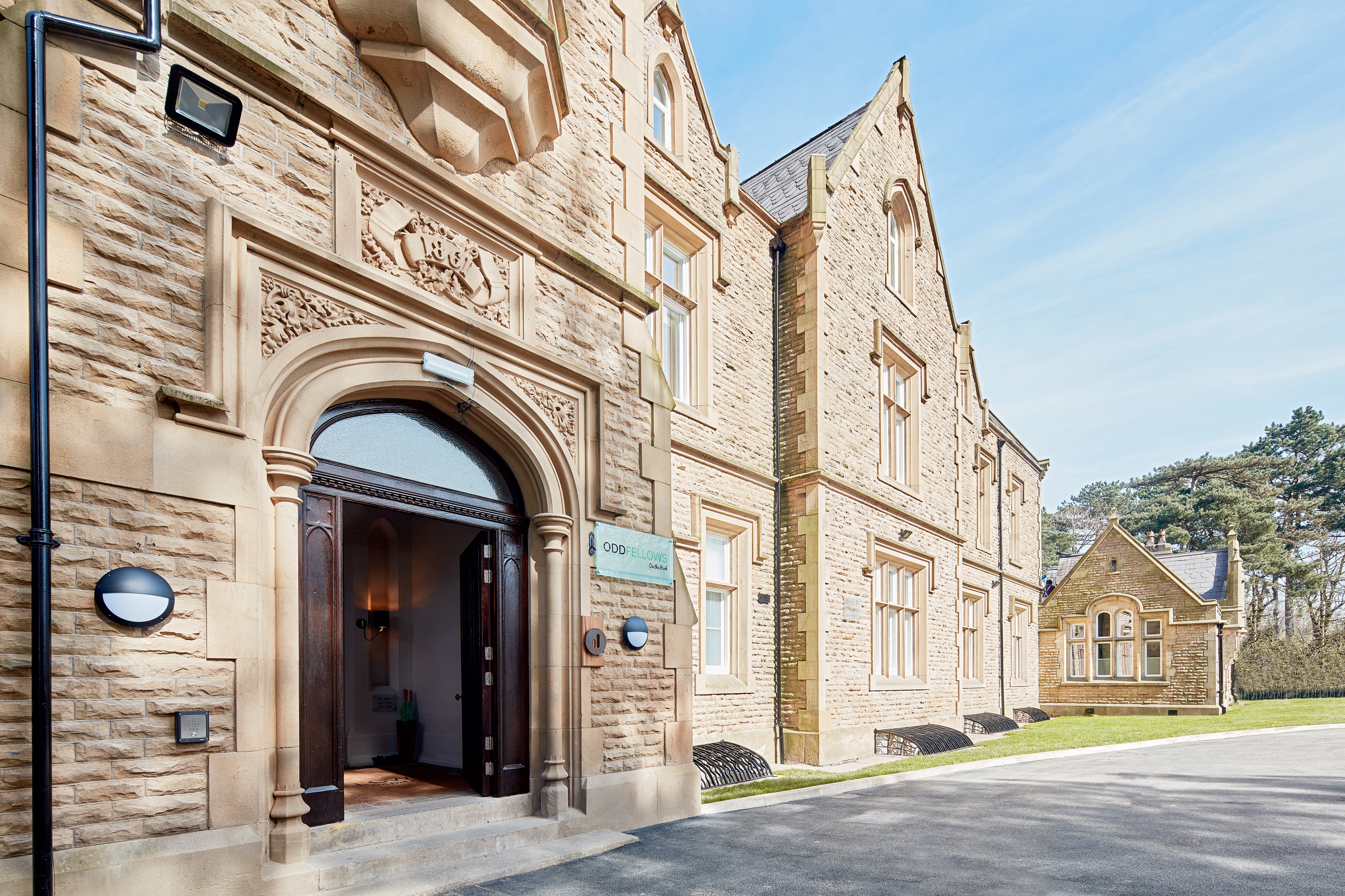 Oddfellows On The Park 37/43