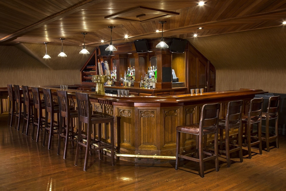 Glen Cove Mansion Hotel 10/51