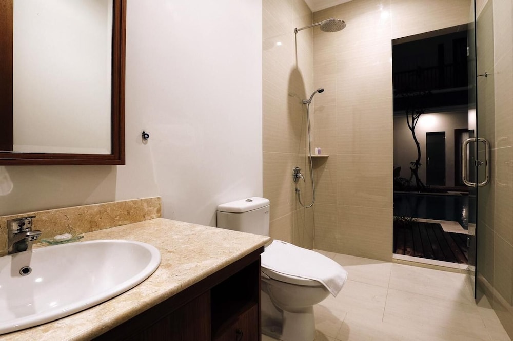 Mahana Boutique Apartment 36/38