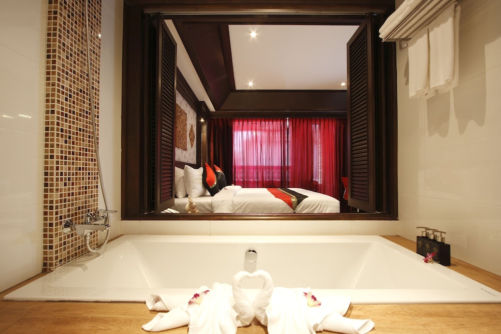 Rayaburi Hotel Patong 29/52