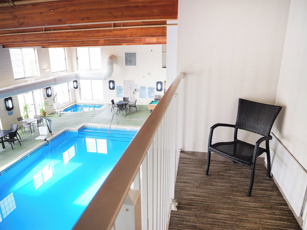 swimming pool spa