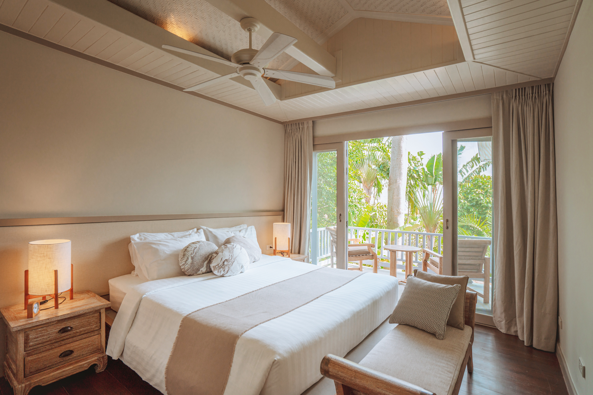 2 Bedrooms, Pool, Villa