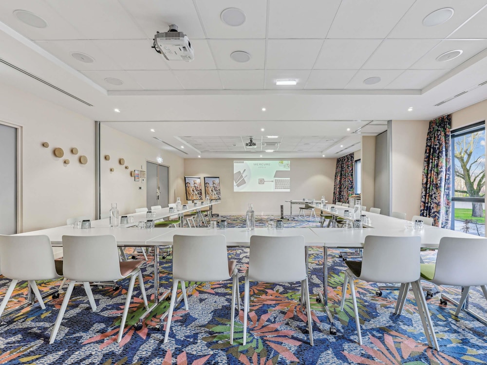 Mercure Paris Orly Tech Airport 68/78