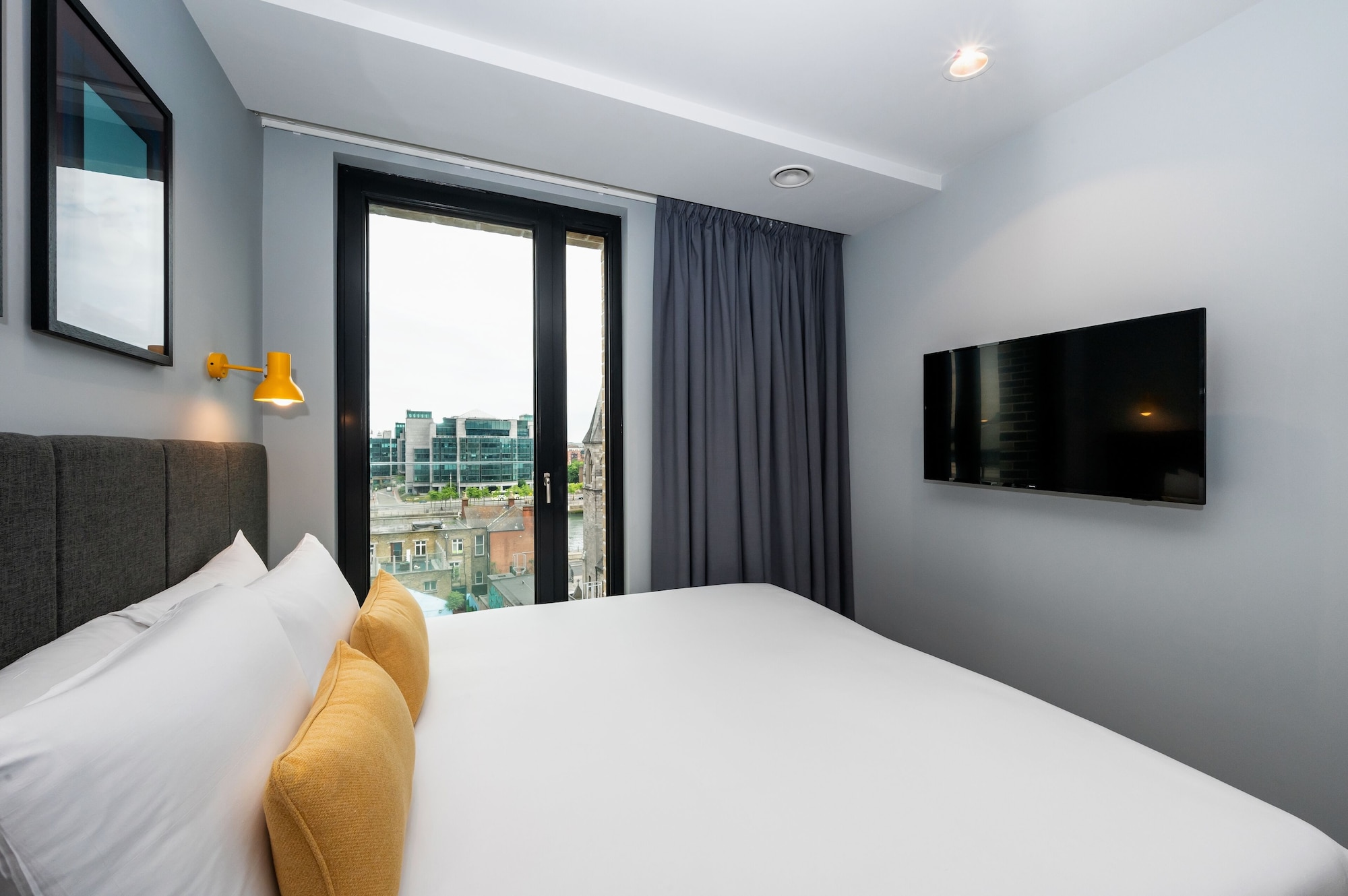 STUDIO, APARTMENT, ACCESSIBLE