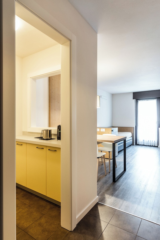 Residence Lastei 8/50