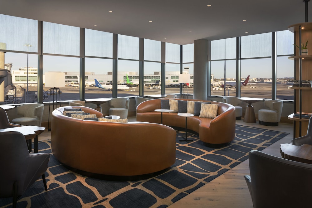 Grand Hyatt At Sfo 41/48
