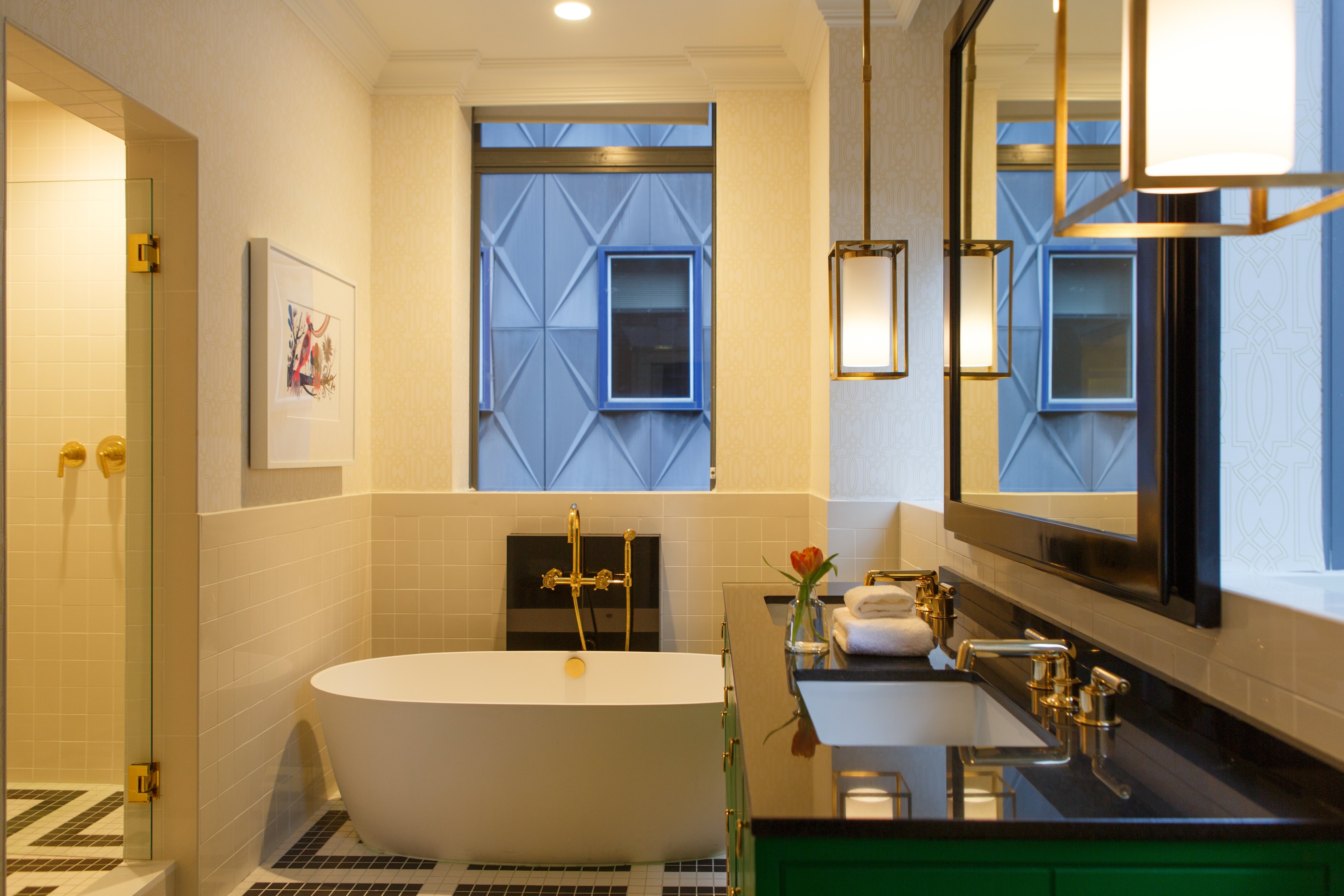 Emperor, Suite 2/2