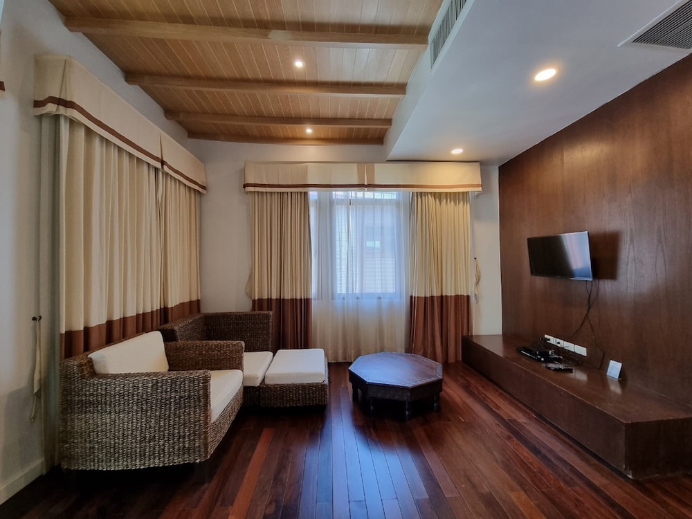 Amatapura Beach Villa 14 30/53