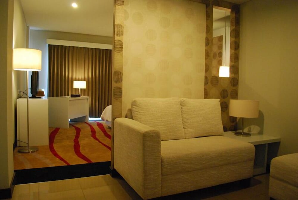 ROYAL JELITA HOTEL 28/45