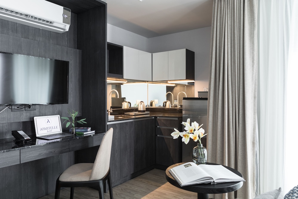 Apartelle Jatujak Hotel 24/63