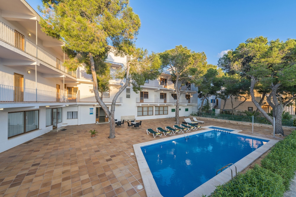 Hotel Santanyi Port 3/60