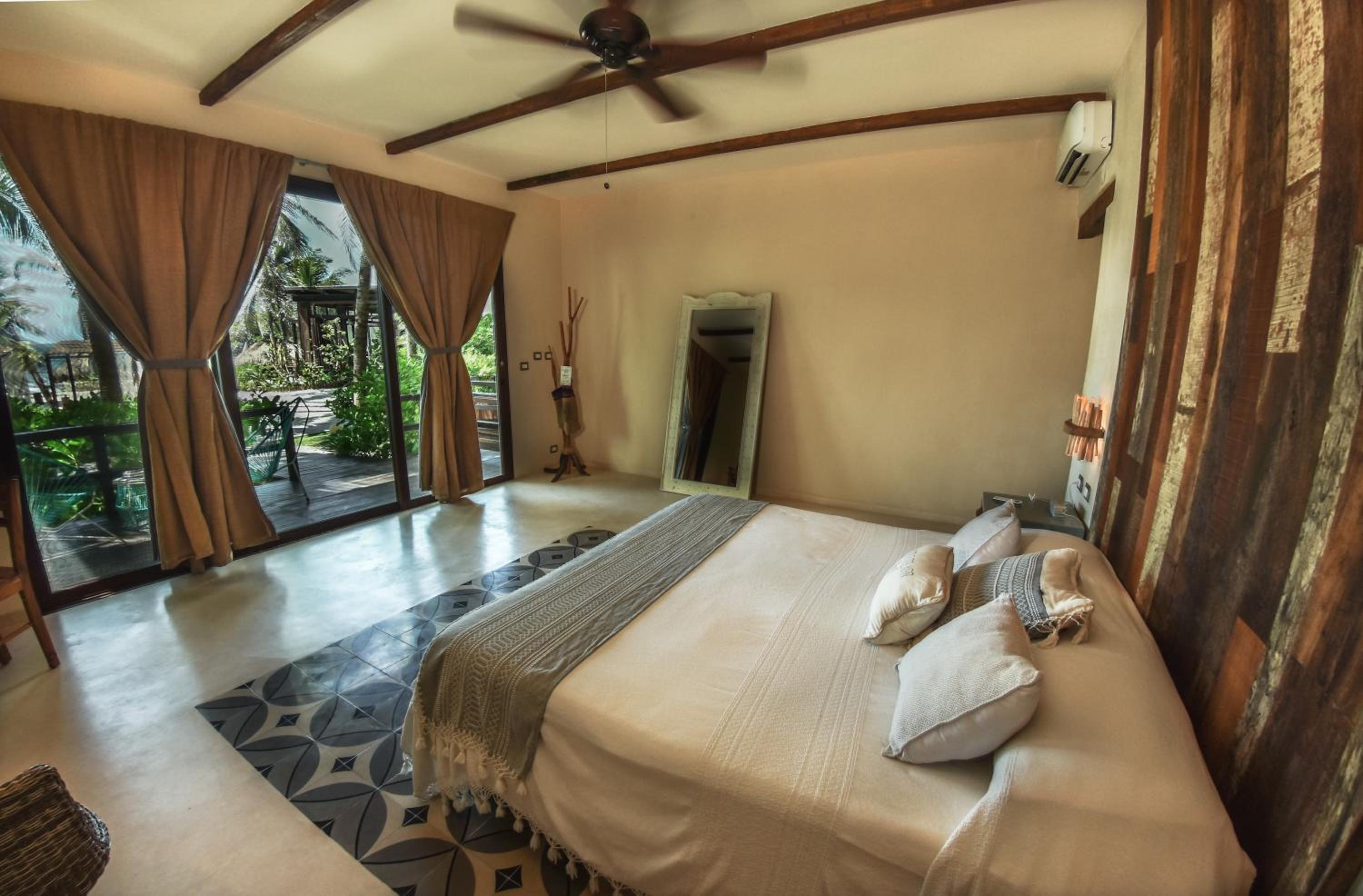 Suite, Beach Side, Ground Floor