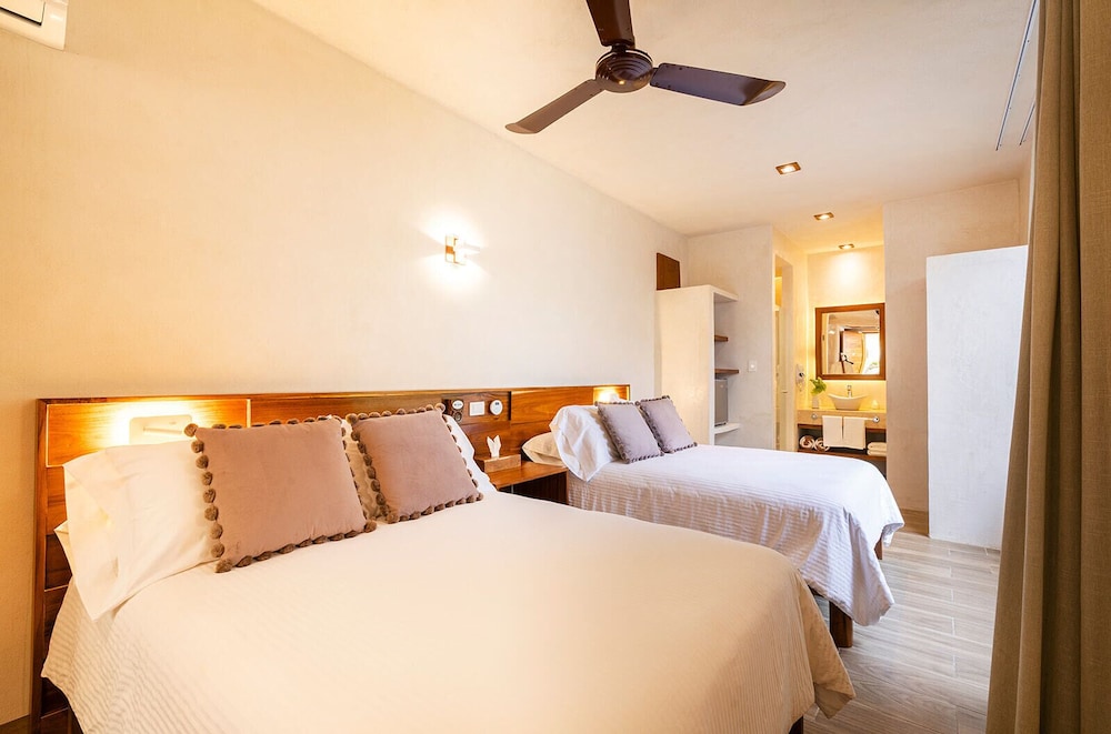 ROOM, DOUBLE BED, GARDEN VIEW