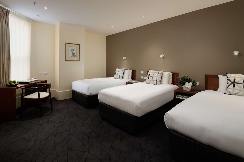 The Victoria Hotel Melbourne 16/68