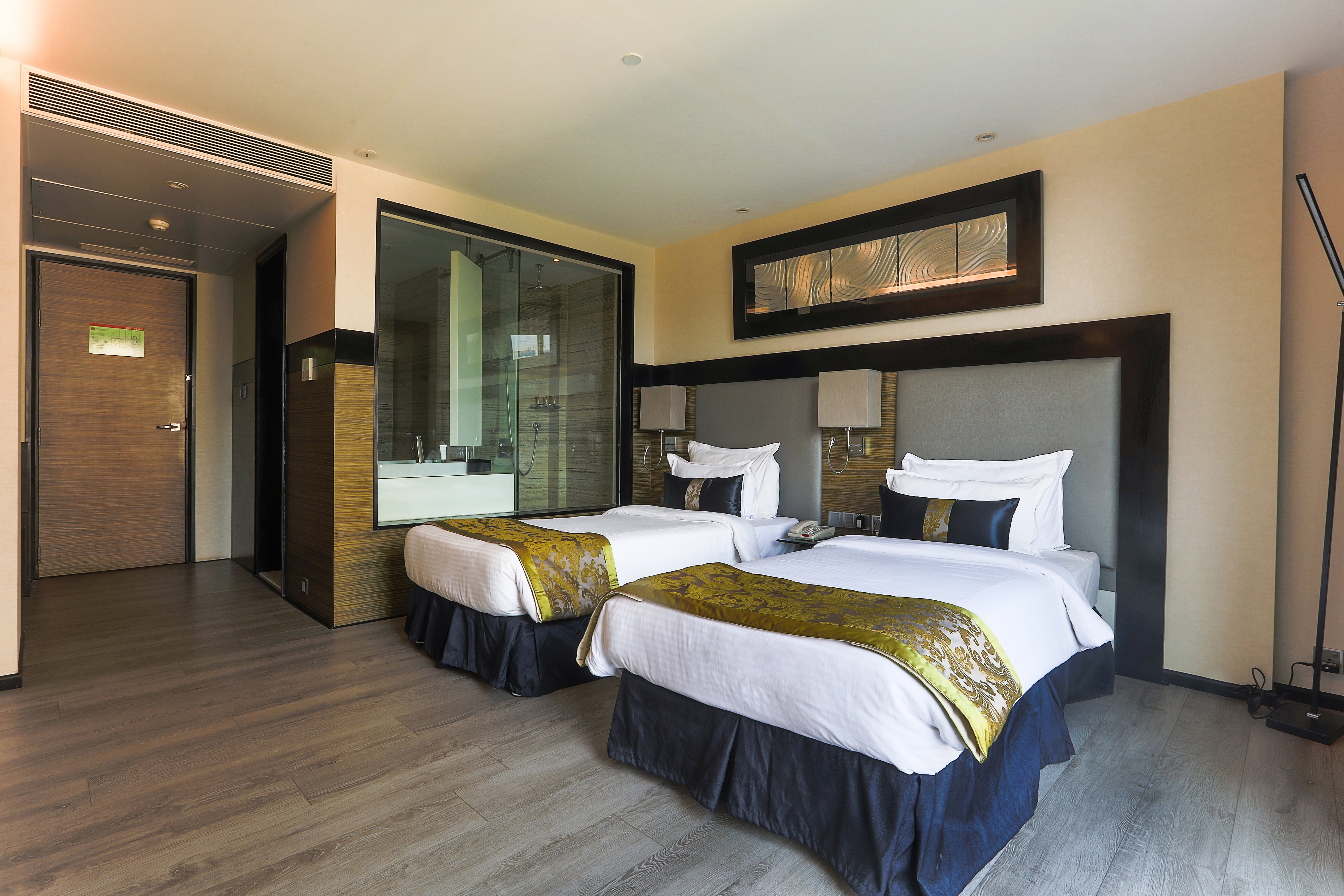 The Empresa Hotel 27/76