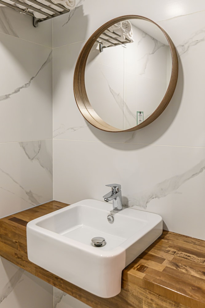 Hotel Central Pascani 57/60