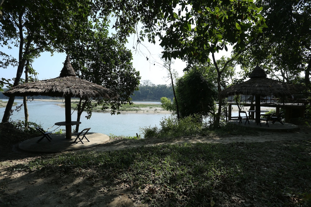 Jungle Villa Resort Chitwan 21/28