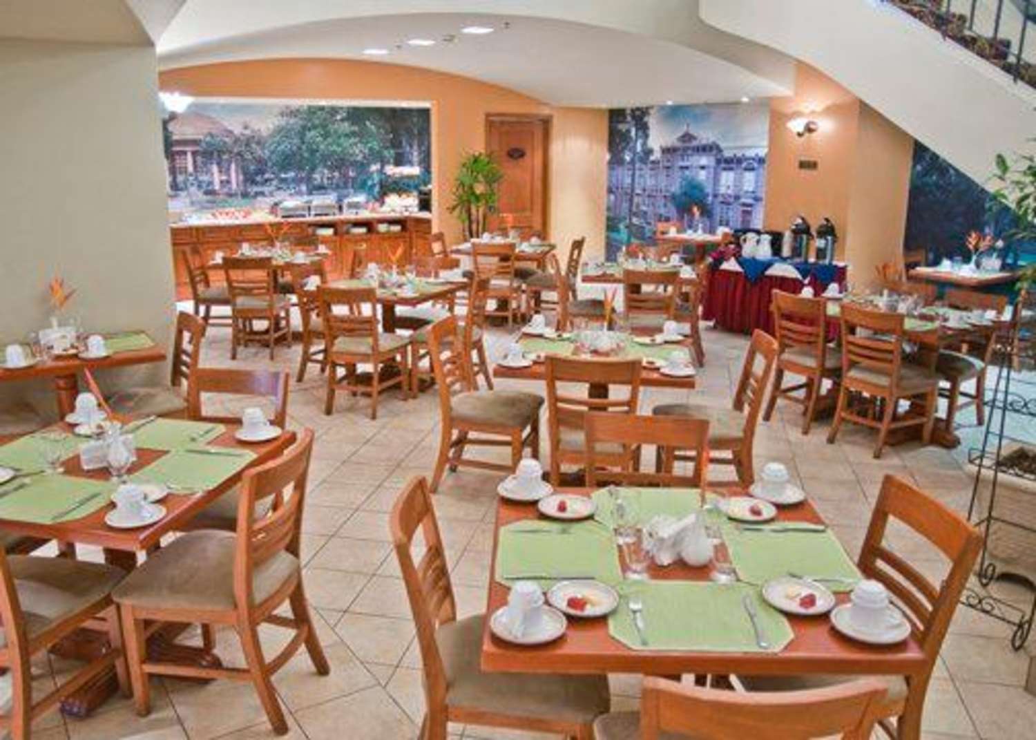 Sleep Inn Hotel Paseo Las Damas 24/30
