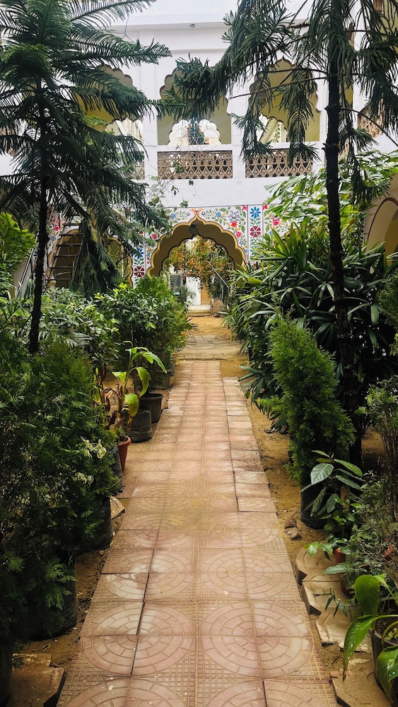 Hotel Radhika Palace Pushkar 29/41